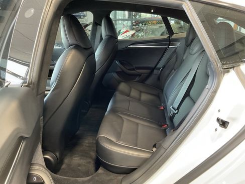 Used 2022 Tesla Model S Plaid image 21