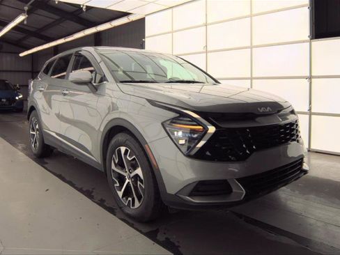 Used 2024 Kia Sportage EX FWD image 1
