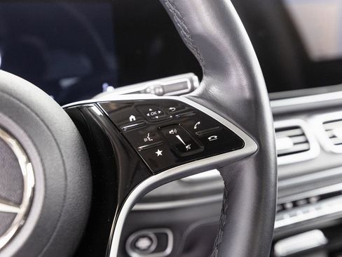 Used 2024 Mercedes-Benz GLE 450e 4MATIC w/ AMG Line Exterior image 13