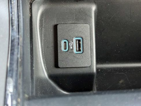 Used 2024 Ford F150 XLT w/ Mobile Office Package image 36