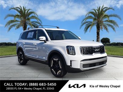 New 2025 Kia Telluride EX w/ EX Captain's Chair Package