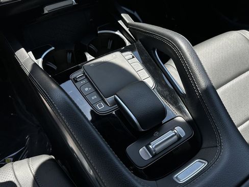 Certified 2025 Mercedes-Benz GLS 450 4MATIC image 35