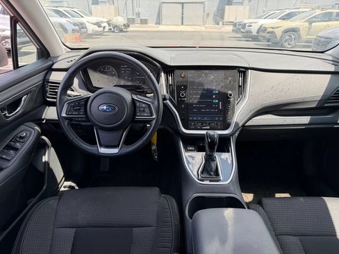 Used 2024 Subaru Outback Premium AWD/4WD image 6