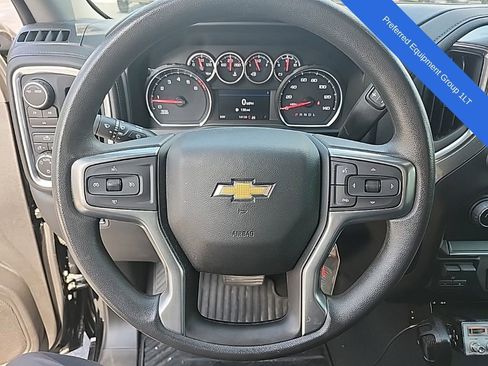 Used 2022 Chevrolet Silverado 2500 LT image 4