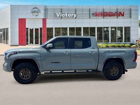 Used 2025 Toyota Tundra Limited AWD/4WD image 6