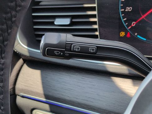 Used 2020 Mercedes-Benz GLS 450 4MATIC image 27