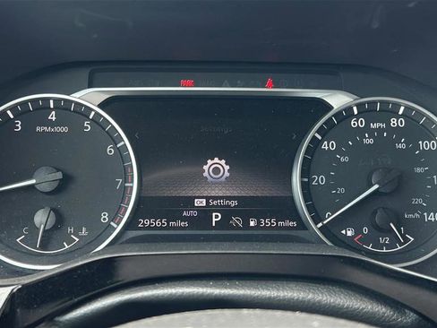 Used 2025 Nissan Pathfinder SV AWD/4WD image 30