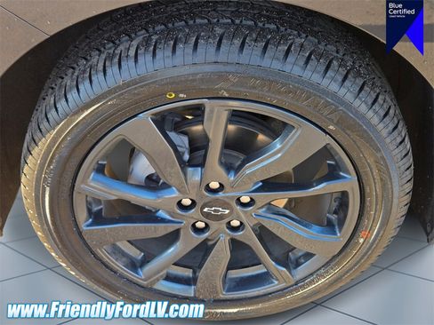 Used 2022 Chevrolet Equinox RS w/ Infotainment Package image 9