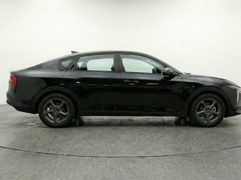 Used 2025 Kia K4 FWD image 11