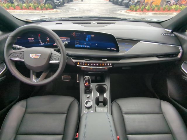Used 2024 Cadillac XT4 Sport FWD image 17