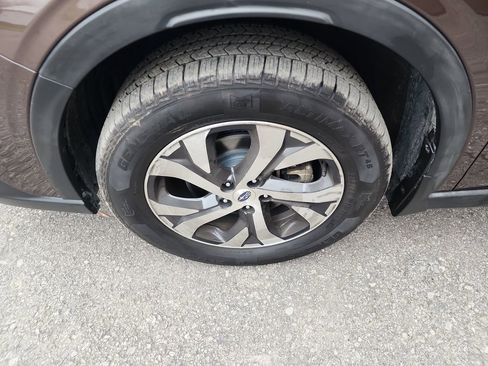 Used 2020 Subaru Outback Touring XT image 37