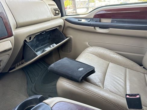 Used 2006 Ford F350 Lariat image 33