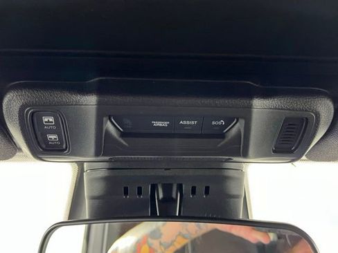Used 2025 Jeep Wrangler Unlimited Rubicon 4xe w/ Convenience Group AWD/4WD image 17