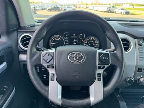 Used 2018 Toyota Tundra SR5 w/ SR5 Upgrade Package AWD/4WD image 23