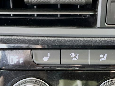 Used 2019 Volkswagen Jetta SEL image 21