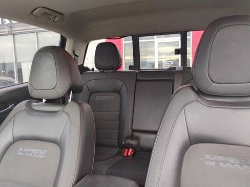 Used 2018 GMC Canyon All Terrain w/ Trailering Package image 13