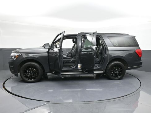 Certified 2022 Ford Expedition Max XLT image 44