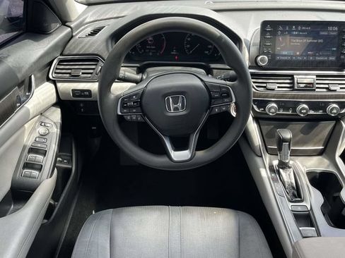 Used 2020 Honda Accord EX image 18