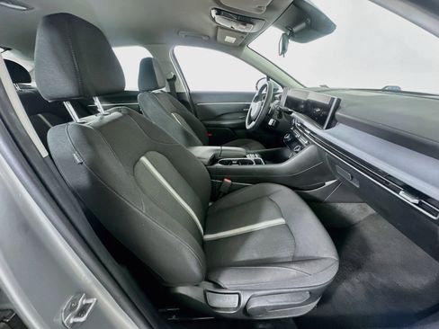Used 2025 Hyundai Sonata SEL FWD image 31
