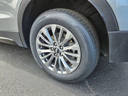 Certified 2025 Cadillac XT4 Premium Luxury image 20