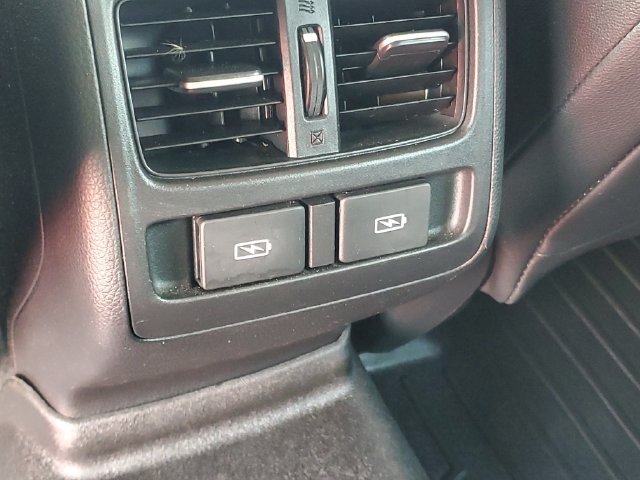 Used 2020 Honda Accord Touring image 10