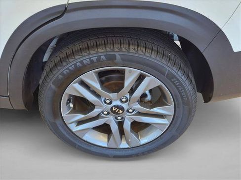 Used 2021 Kia Seltos S FWD image 24