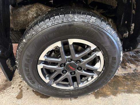 Certified 2024 Toyota Tacoma TRD Sport w/ TRD Sport Upgrade Package AWD/4WD image 12