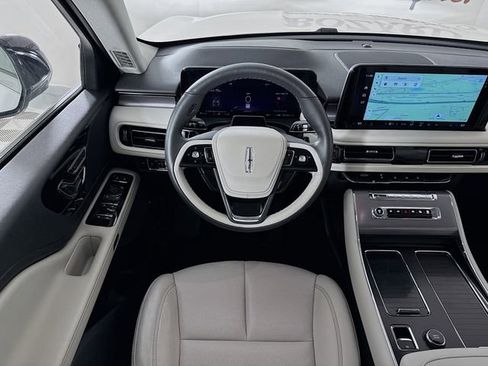New 2026 Lincoln Aviator 2WD image 23