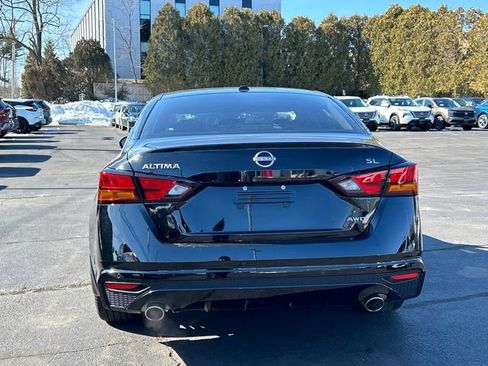 Certified 2024 Nissan Altima 2.5 SL image 3