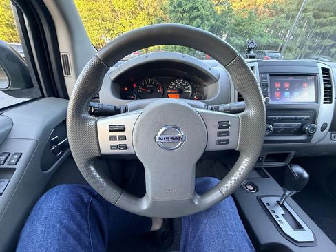 Used 2021 Nissan Frontier S RWD image 14