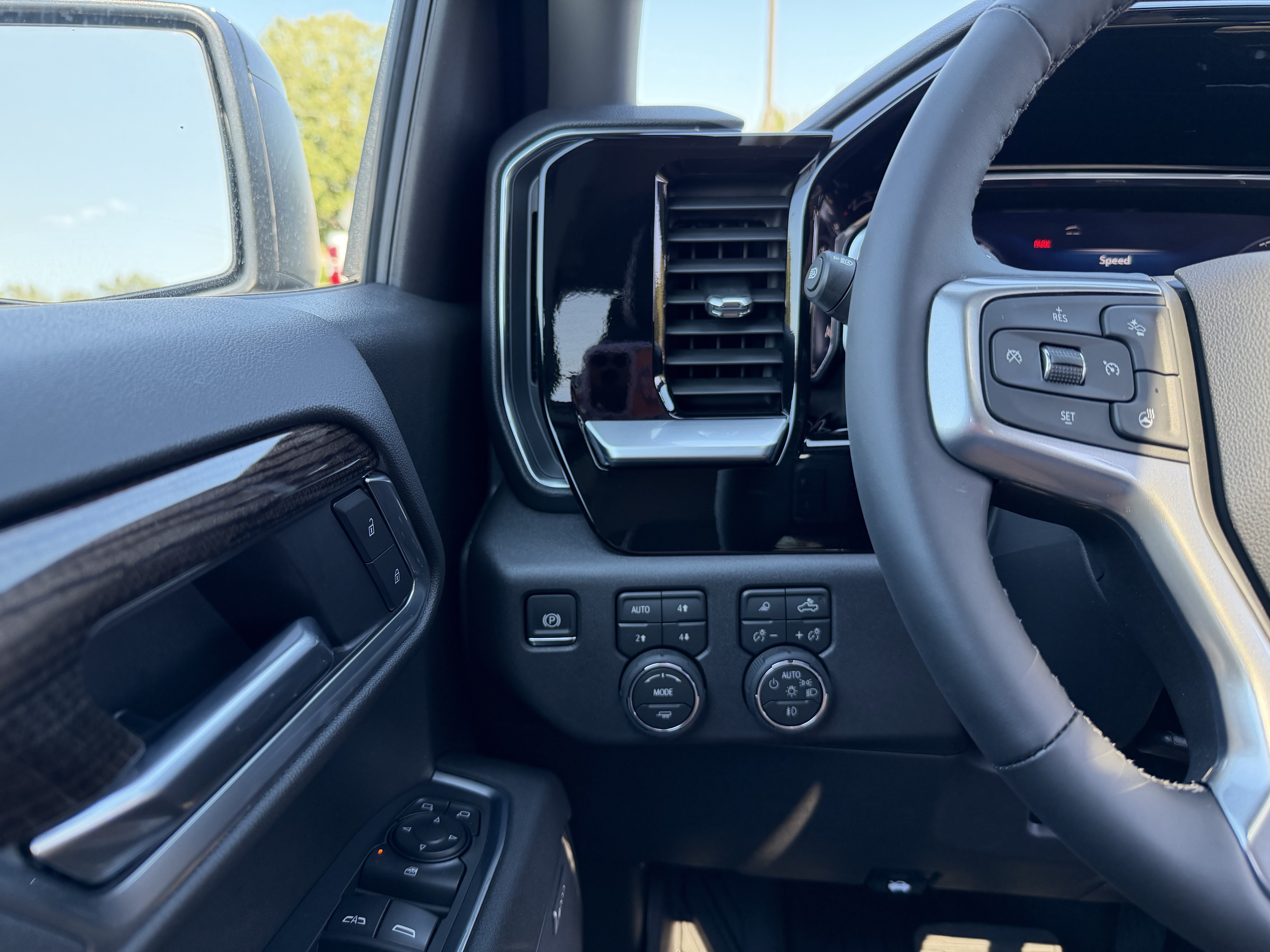 New 2026 Chevrolet Silverado 1500 RST w/ RST All Star Premium Package AWD/4WD image 12
