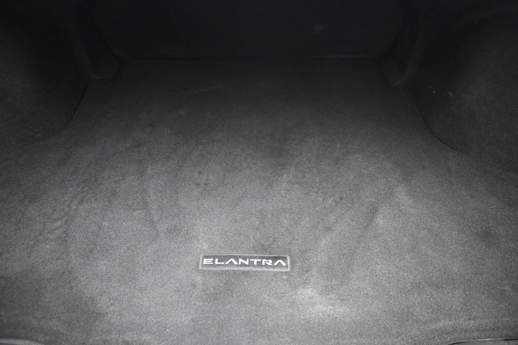 Used 2023 Hyundai Elantra SEL w/ Convenience Package FWD image 11