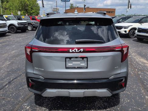 New 2026 Kia Seltos S AWD/4WD image 6