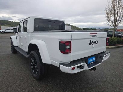 Used 2023 Jeep Gladiator Overland
