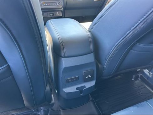 Used 2025 Ford Maverick Lariat AWD/4WD image 22