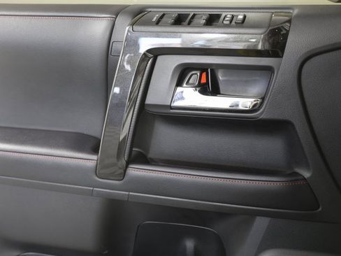 Used 2021 Toyota 4Runner TRD Off-Road Premium image 19