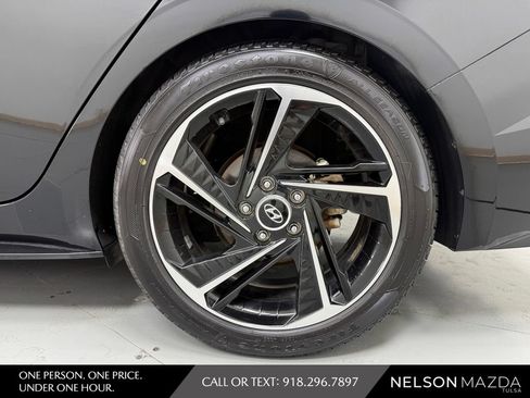 Used 2021 Hyundai Elantra N Line FWD image 12
