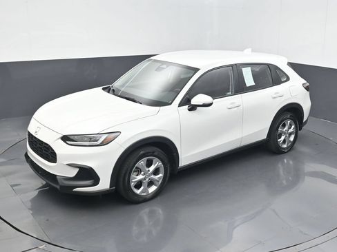 Certified 2024 Honda HR-V LX image 9