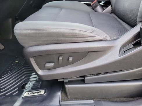Used 2014 GMC Sierra 1500 SLE w/ SLE Value Package RWD image 11