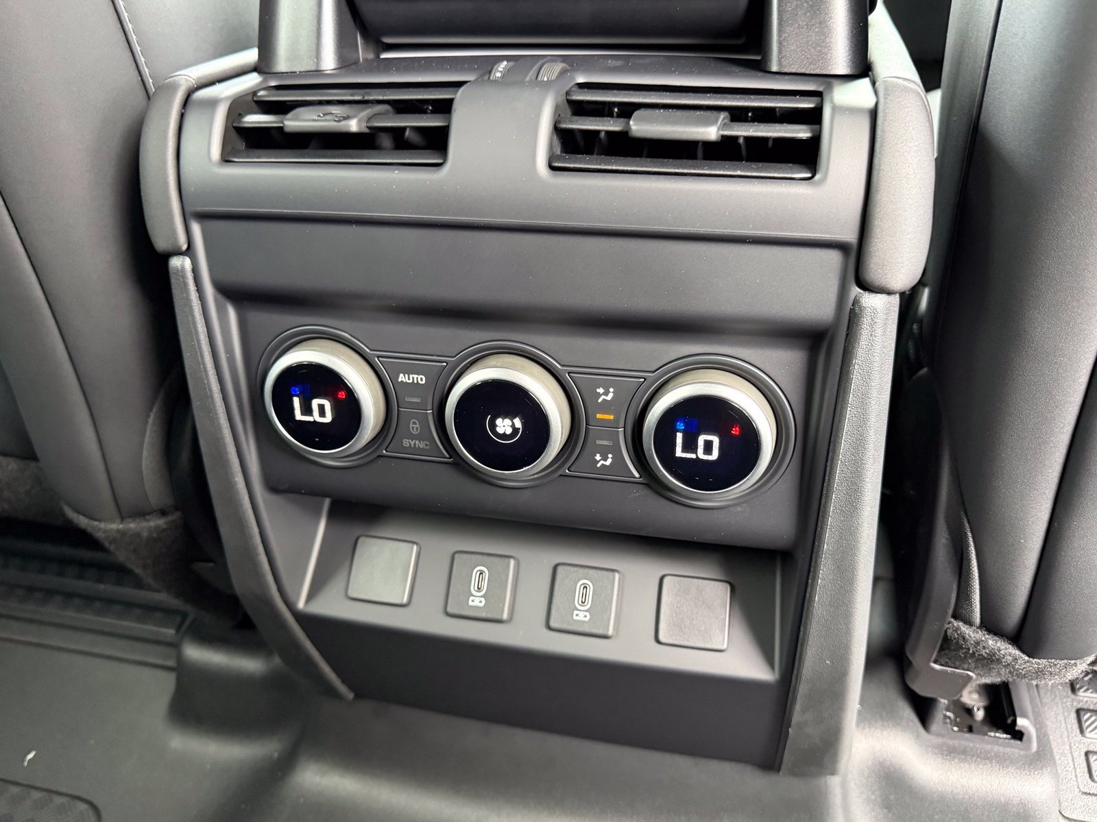 New 2026 Land Rover Defender 110 S AWD/4WD image 17