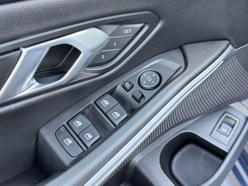 Certified 2025 BMW 330i Sedan RWD image 20