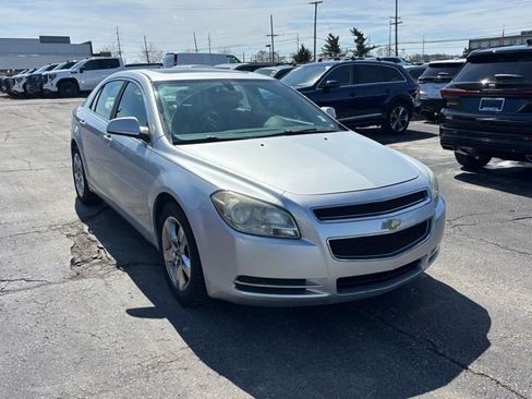 Used 2010 Chevrolet Malibu LT w/ Power Convenience Package image 3