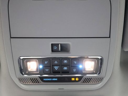 Used 2024 Ford F350 Lariat w/ Black Appearance Package image 32