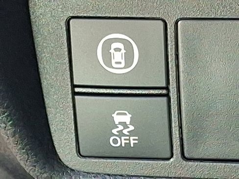 Used 2018 Honda Accord EX image 28