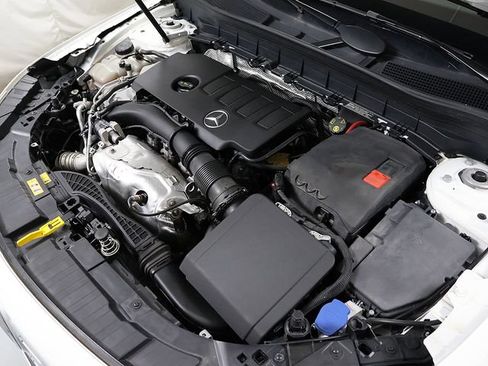 Certified 2023 Mercedes-Benz GLB 250 4MATIC image 37