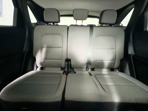 Used 2022 Ford Escape S image 32