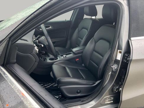 Used 2019 Mercedes-Benz GLA 250 4MATIC image 8