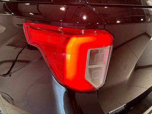 Used 2023 Ford Explorer 4WD image 23