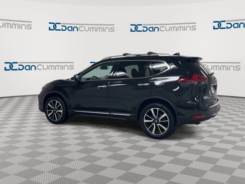 Used 2019 Nissan Rogue SL w/ Premium Package AWD/4WD image 6
