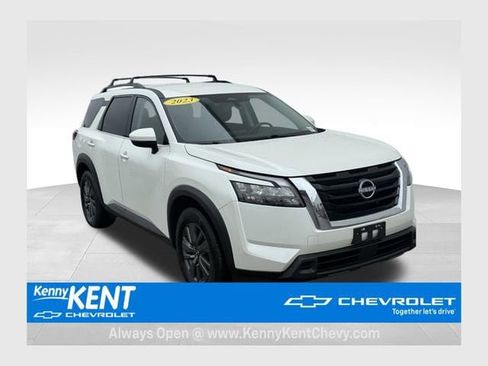Used 2023 Nissan Pathfinder SV AWD/4WD image 1